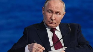 Ucraina, Putin respinge la proposta di Zelensky: È inutile incontrarsi ora