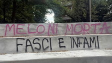 Ancora minacce di morte nei confronti della premier. «Fascista occhio al cranio» sui gradoni del Bonvi Park