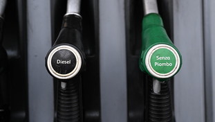 Decreto carburanti, taglio delle accise prorogato al 3 luglio: ecco gli sconti