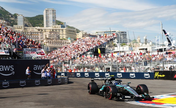 Antonelli in pole a Montecarlo, Ferrari in seconda fila