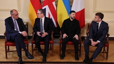 Ucraina, Zelensky da Starmer con i leader Ue per le garanzie di sicurezza