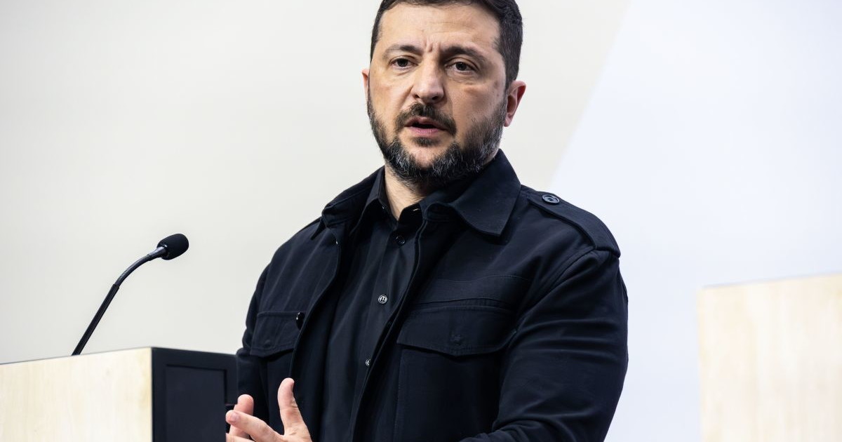 Ucraina, Zelensky “Drone russo ha colpito centrale stoccaggi