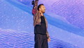 Cesare Cremonini incanta i 65mila del Circo Massimo. L'omaggio con "Roma Capoccia" | <span style=color: rgb(153, 0, 0);>GUARDA</span>