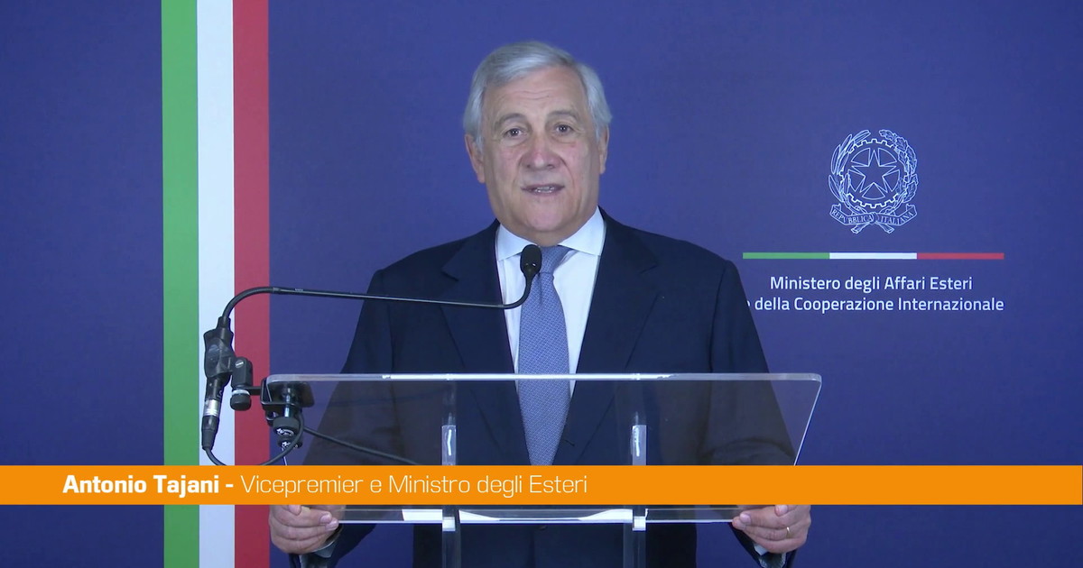 Tajani "Le nostre forze armate sono straordinarie costruttri