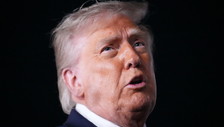 Una serata Ufc per l'80° compleanno di Trump. Ma una causa minaccia di cancellare tutto