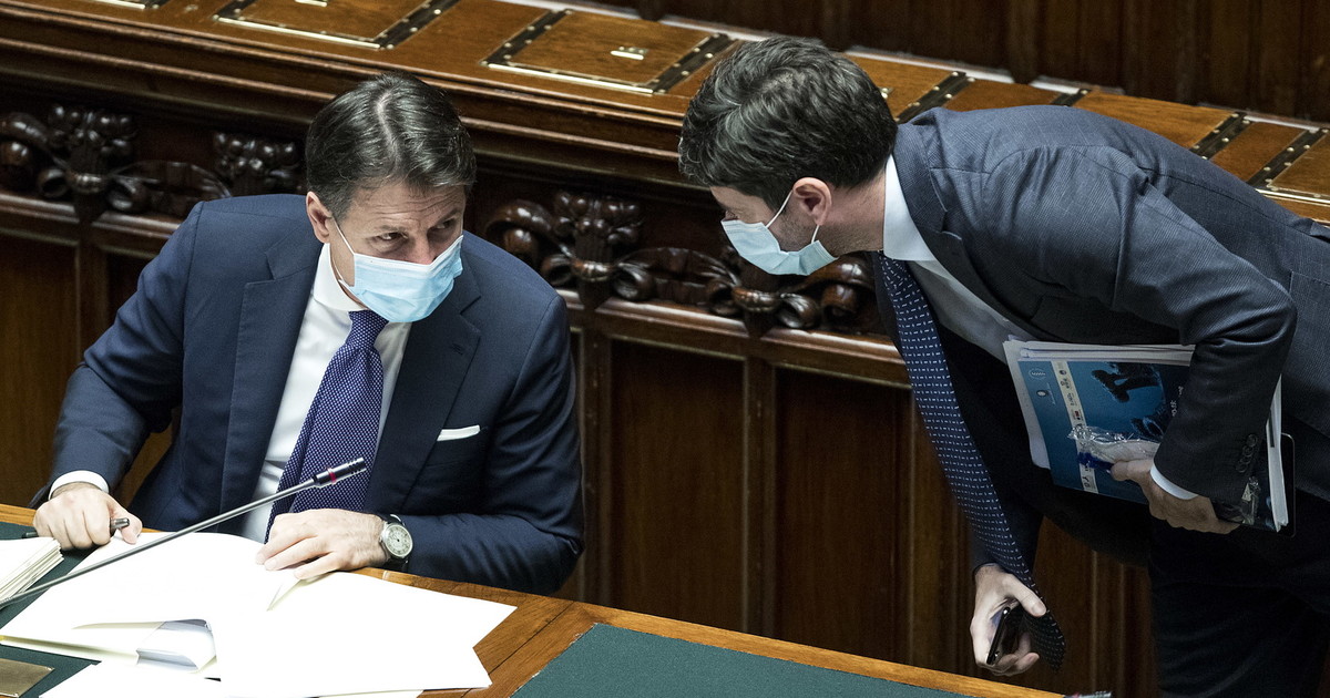 M5S in fuga dalla commissione Covid. Giallo sulla parcella d