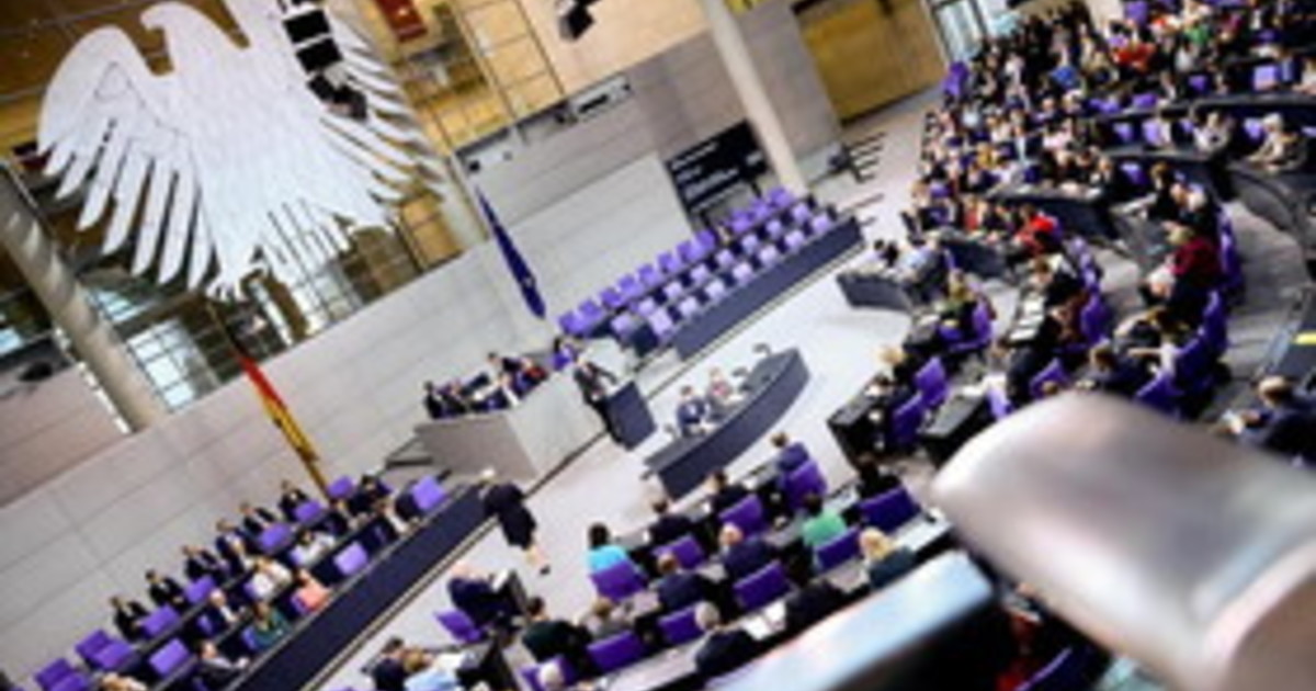 Germania, il Bundestag blocca l'aumento di stipendio dei dep