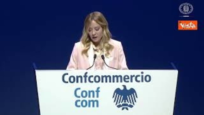 Meloni su caro carburanti: Non abbiamo paura di fare cio che