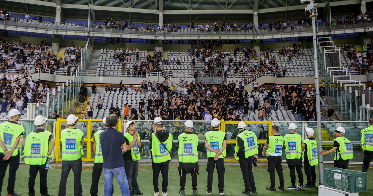 Pugno duro del Viminale sugli ultras di Juve e Torino: la st