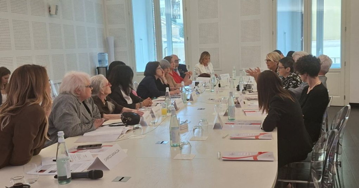 Sanità del futuro, Relazioni rilancia il dialogo Associazion