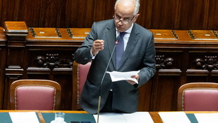 Espulsi 250 radicalizzati: Piantedosi in Aula sui legami tra Italia e Hamas