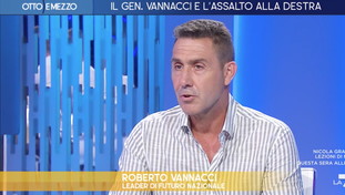 “A lei piacciono i clandestini”, “Sciocchezze”. Botte da orbi tra Vannacci e Gruber
