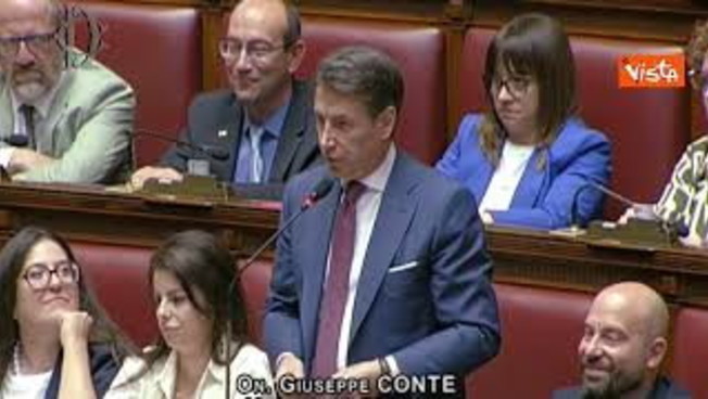 Conte: Meloni si sveglia la mattina e chiede a Chat Gpt 'Crea un mondo fantastico', realtà è diversa