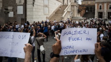 Caos Enasarco, protesta in Campidoglio: Giù le mani dalle nostre case