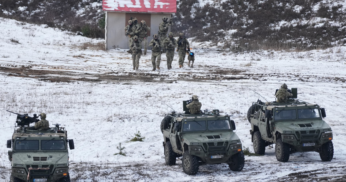 Ritiro Usa dall'Europa: tagliati caccia, ricognitori e bombardieri. La Nato resta scoperta