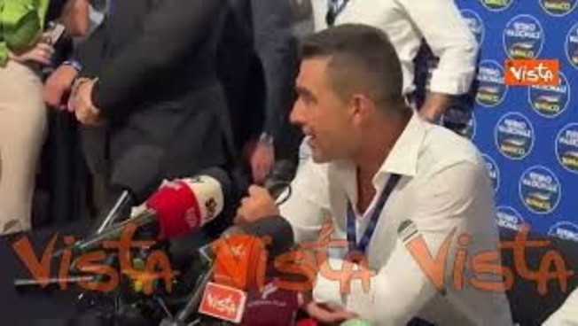 Vannacci in difesa dei cinquestelle sulla frase su 'ginocchiere' contro Giorgia Meloni