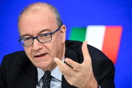Giuseppe Valditara: Con noi al governo l'indottrinamento a scuola non è più tollerato