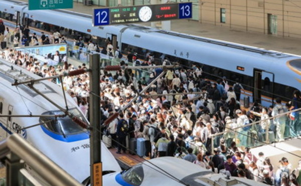 Cina, record di viaggi ferroviari nei primi cinque mesi del 2026