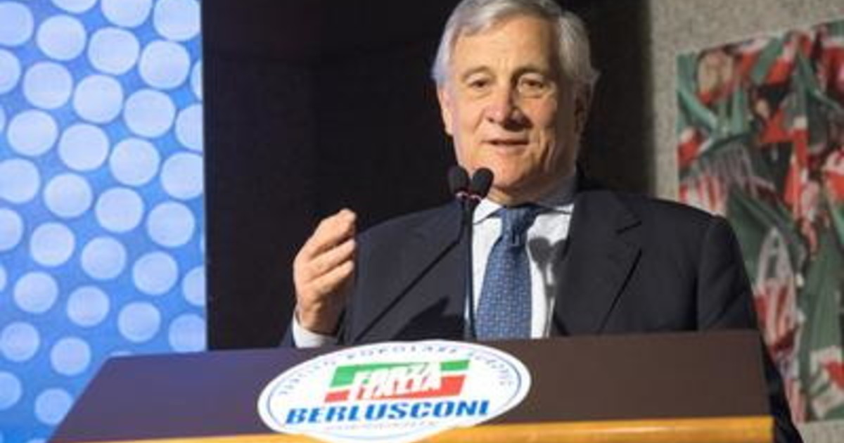 tajani contro conte noi mai andati da trump in ginocchio a farci chiamare giuseppi da Iltempo.it tajani contro conte noi mai andati da trump in ginocchio a farci chiamare giuseppi