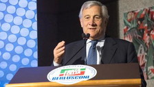 Tajani contro Conte: Noi mai andati da Trump in ginocchio a farci chiamare Giuseppi