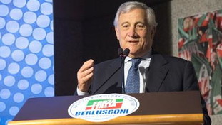Tajani contro Conte: Noi mai andati da Trump in ginocchio a farci chiamare Giuseppi