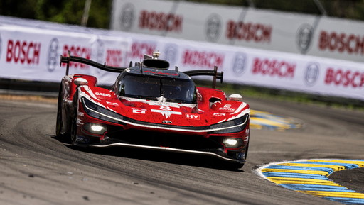 Toyota spezza il dominio Ferrari e torna regina della 24 Ore di Le Mans