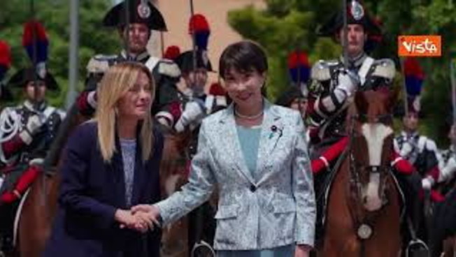 meloni riceve sanae takaichi a villa pamphilj l abbraccio con la premier giapponese da Iltempo.it meloni riceve sanae takaichi a villa pamphilj l abbraccio con la premier giapponese