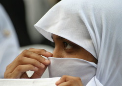 Livorno, islamismo choc: Metti il burqa o ti ammazziamo. Nel mirino una 12enne