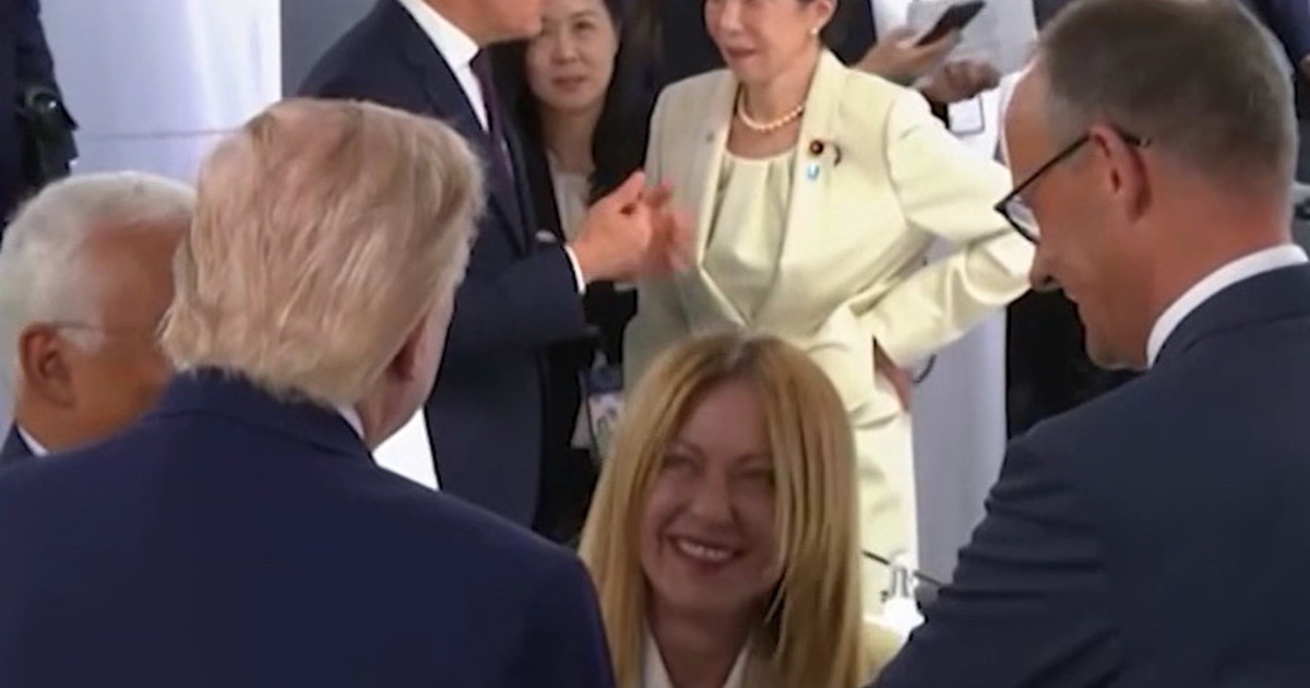 il chiarimento e i sorrisi tra meloni e trump al g7 torna il sereno video da Iltempo.it il chiarimento e i sorrisi tra meloni e trump al g7 torna il sereno video