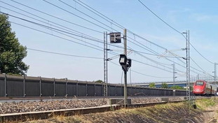 Nuovo attacco ai treni: "Danneggiata la linea Roma-Napoli", disagi per il furto di rame