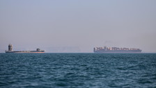 Iran, si muovono le navi. Tajani: La nostra fra le prime ad attraversare Hormuz