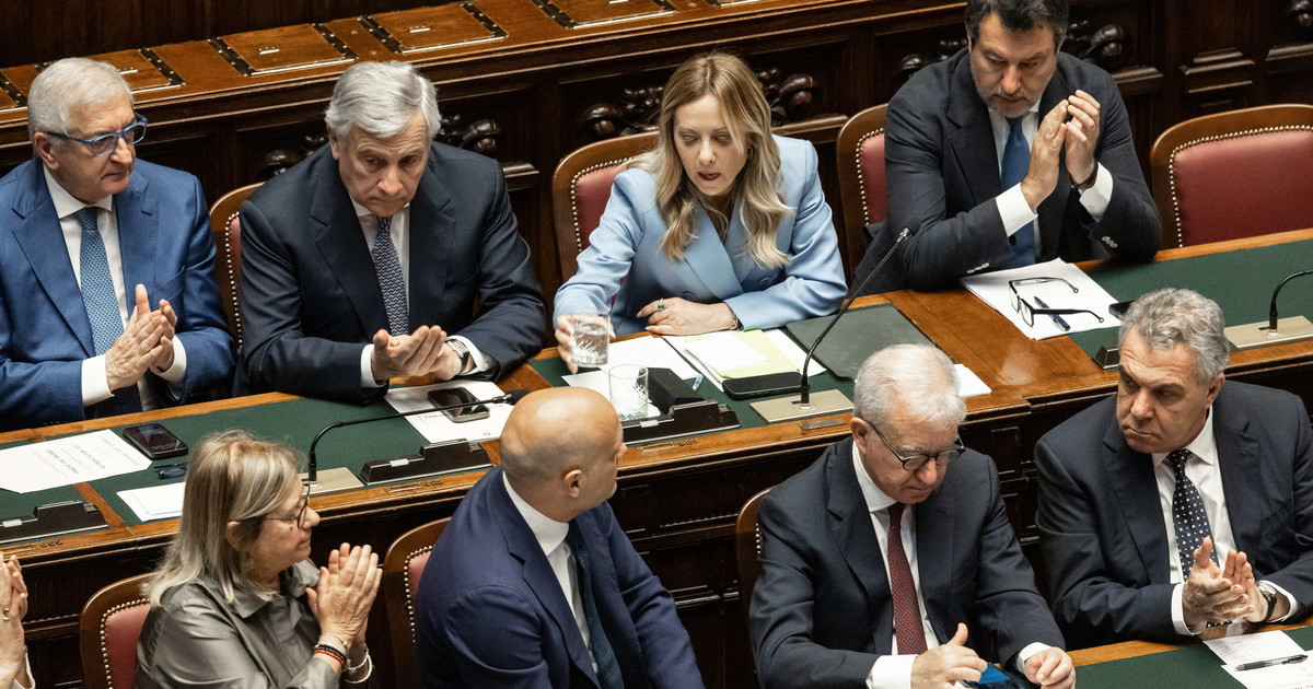 deliri di trump la politica fa quadrato intorno alla premier soliti distinguo a sinistra da Iltempo.it deliri di trump la politica fa quadrato intorno alla premier soliti distinguo a sinistra