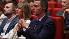 Spagna, il premier socialista Sanchez nei guai. La moglie rinviata a giudizio per corruzione