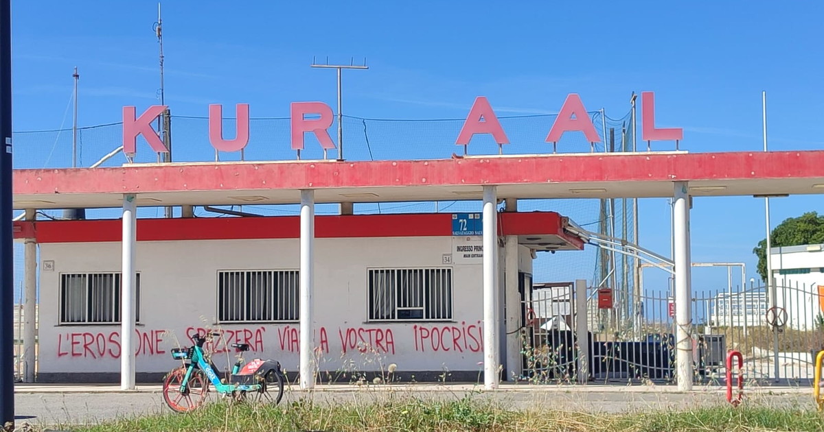 ostia zero alberghi pochi treni e parcheggi il piano del comune non funziona da Iltempo.it ostia zero alberghi pochi treni e parcheggi il piano del comune non funziona
