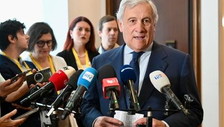 Santo Domingo, il ministro degli Esteri Tajani ha parlato con il marito della donna morta nel rogo