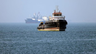 Hormuz, Trump all'Iran: Metto pedaggi sullo Stretto se non firmate l'accordo entro 60 giorni
