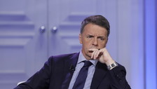 Patrimoniale, linea filocinese, inviti negati e nuovi «centrini»: tutti i bocconi amari per Renzi