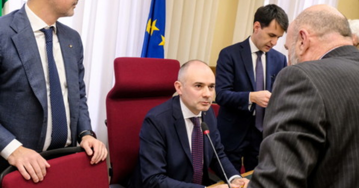 david rossi il presidente della commissione parlamentare fu omicidio abbiamo le prove da Iltempo.it david rossi il presidente della commissione parlamentare fu omicidio abbiamo le prove