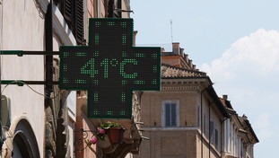 Meteo choc, aumenta la spinta africana: lunedì di fuoco con punte sopra i 40 gradi