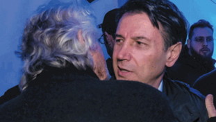 Il grande "Vaffa" di Grillo a Conte: ritorno al Forum e reunion con 50 ex - <span style=color: rgb(153, 0, 0);>Esclusivo</span>