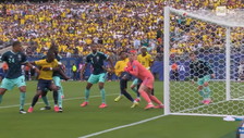 Ecuador-Germania regna in prima serata, vola Quarto Grado, male lo speciale di Piazzapulita