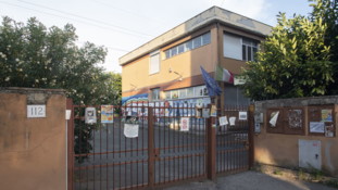 Trenta furti e atti vandalici in nove mesi, ecco la scuola dei record