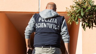 Famiglia di bengalesi massacrata in casa: uccisi padre, madre e figlia