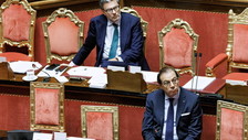 Tasse, ecco come ridurle. Irpef al 33% per i redditi fino a 60mila euro: dove prendere i soldi 