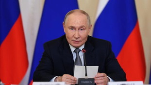 L'ammissione di Putin: Manca la benzina. Ipotesi stop all'export