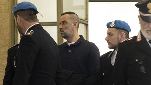Pisani caccia Cinturrino senza attendere il rinvio a giudizio. Il tradimento alla Repubblica