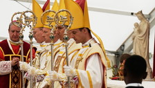 Un dolore che rompe l'unità della Chiesa: il cardinale Parolin frena i lefebvriani dopo il nuovo scisma