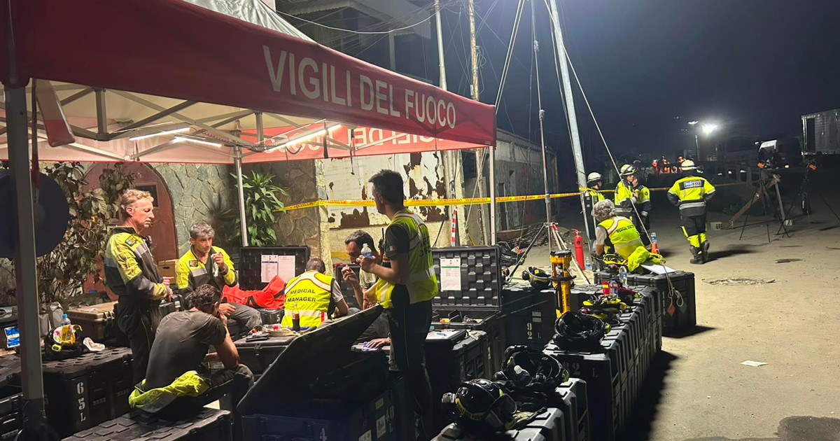 venezuela massima onorificenza alla missione di soccorso italiana medaglia eroe del paese da Iltempo.it venezuela massima onorificenza alla missione di soccorso italiana medaglia eroe del paese