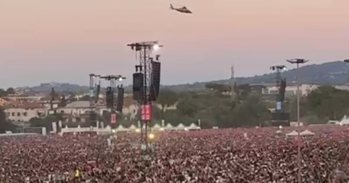ultimo arriva in elicottero lo show di roma tor vergata pu242 iniziare da Iltempo.it ultimo arriva in elicottero lo show di roma tor vergata pu242 iniziare