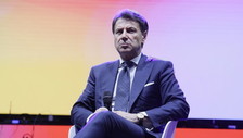 Conte uno e bino: sotto indagine ma anche giudice di se stesso. Perché ha torto sulla Commissione